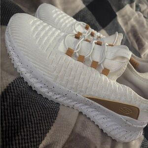 Skechers White and Tan Athletic Shoes